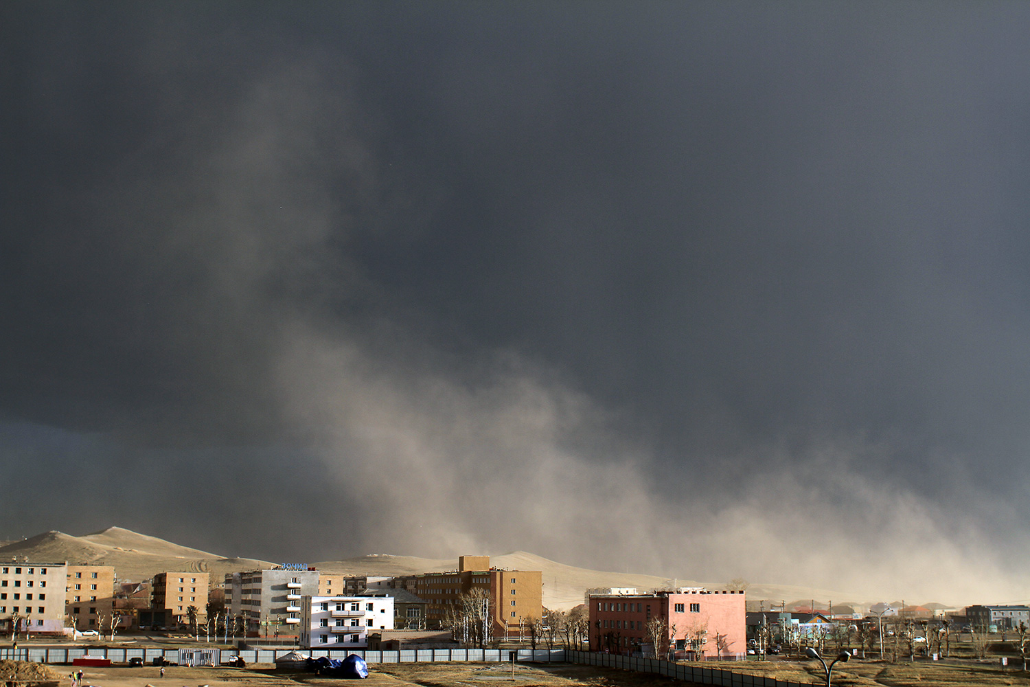 the tail of a dust storm